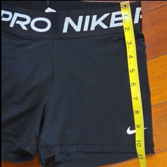Nike Pro 3” Shorts Black- Size M - Picture 5 of 9